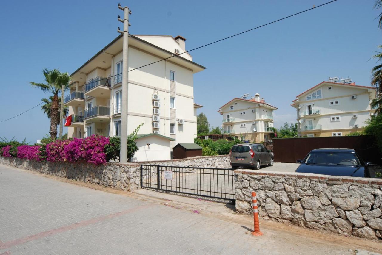 Saros Apartments Calis Beach Fethiye Exteriör bild