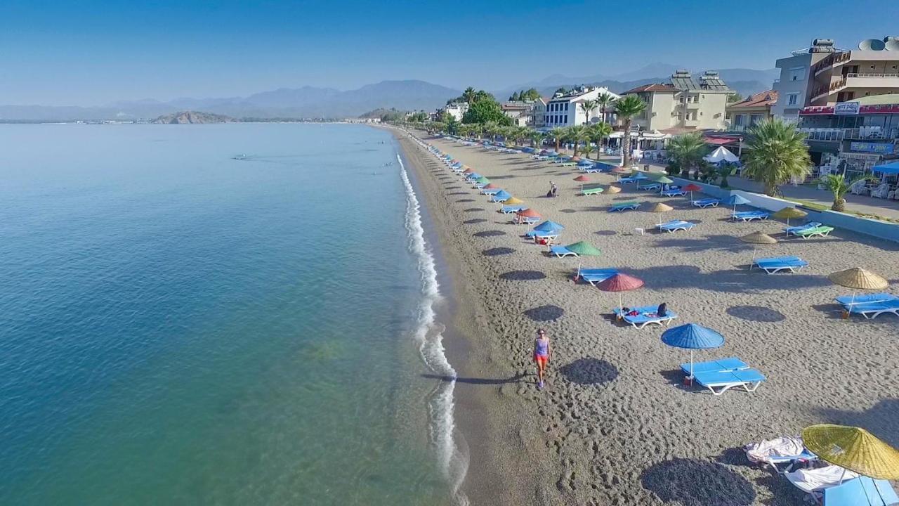 Saros Apartments Calis Beach Fethiye Exteriör bild