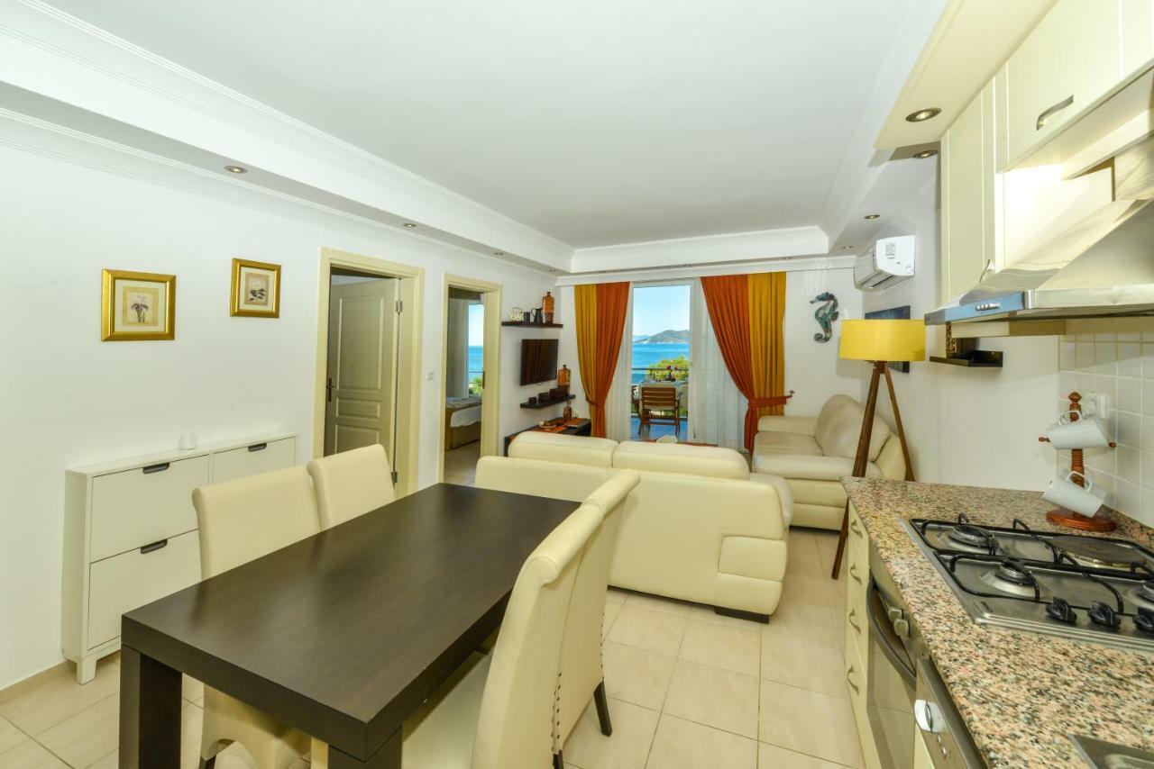 Saros Apartments Calis Beach Fethiye Exteriör bild